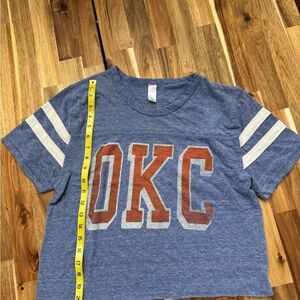 Vintage-ish Oklahoma City Thunder shirt!!